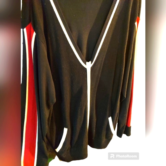 I.N.C Brand Discontinued Black, White and Red Zip Up Cardigan Sweater. 🥰 - Picture 5 of 7